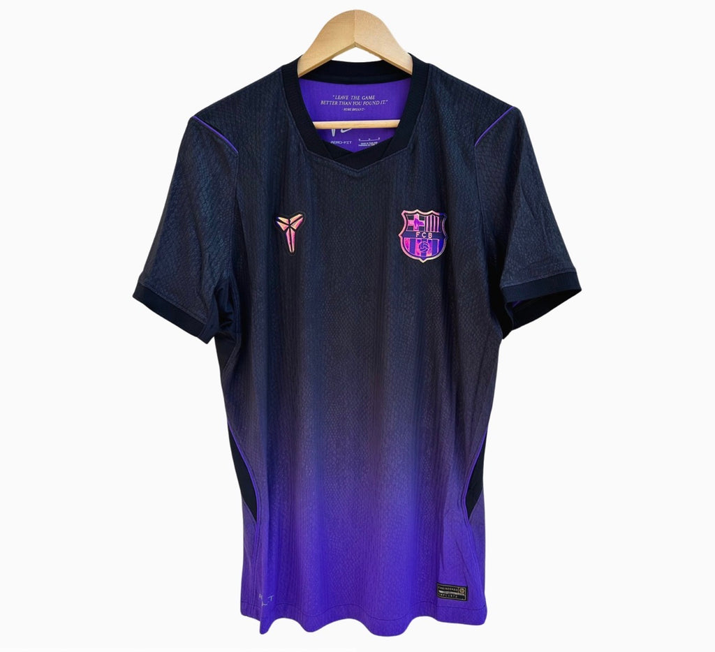 26-27 Barcelona away jersey