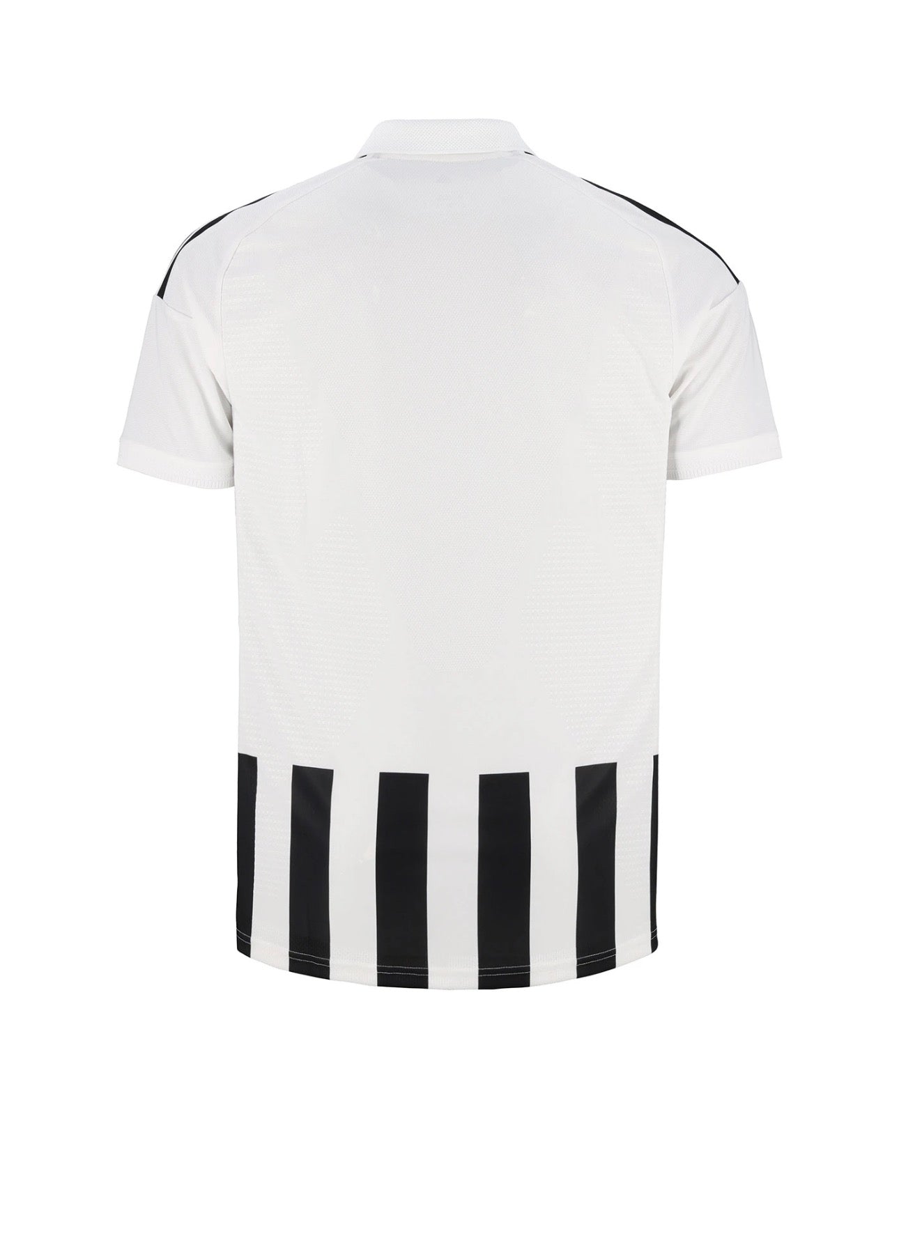 26 27 The new  Bianconeri Juventus jerseys