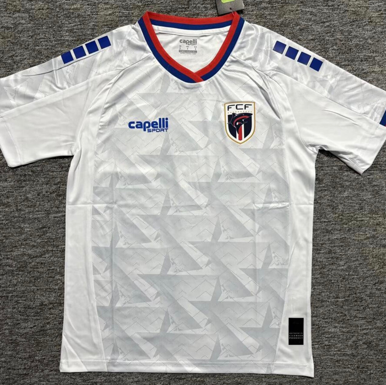 Cape Verde 🇨🇻 away jersey
